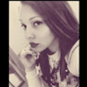 Meet your Posher, Aesha